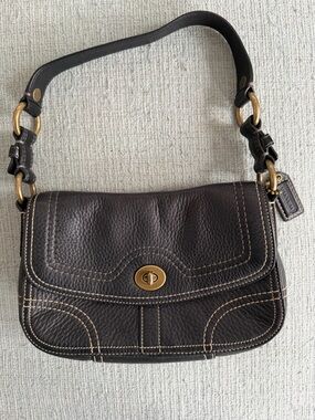 Vintage Coach Pebble Leather Shoulder Bag with Brass Turnlock